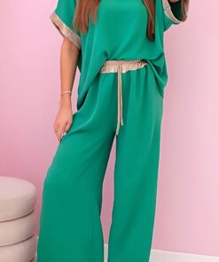 Viskozovy komplet se zlatym lemovanim zeleny